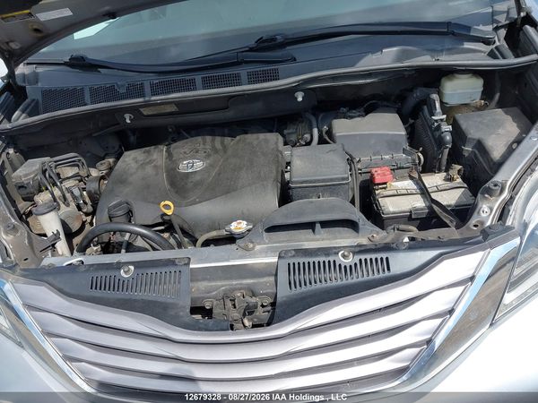 2017 TOYOTA SIENNA XLE 7 PASSENGER