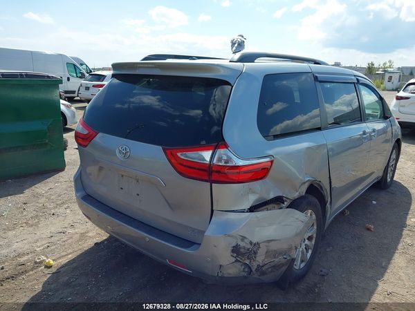 2017 TOYOTA SIENNA XLE 7 PASSENGER