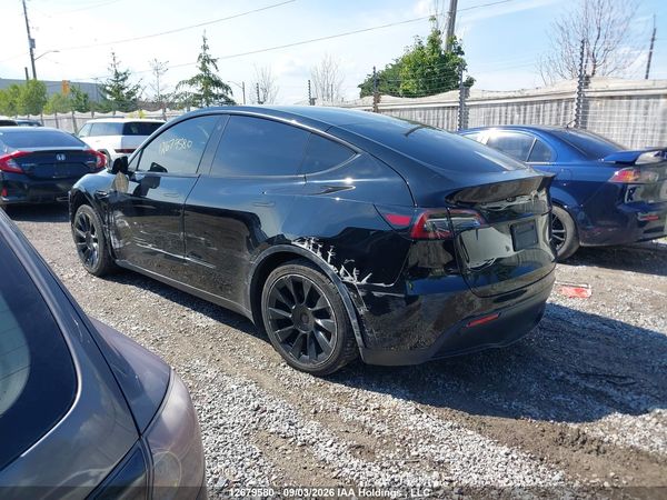 2022 TESLA MODEL Y LONG RANGE — I3