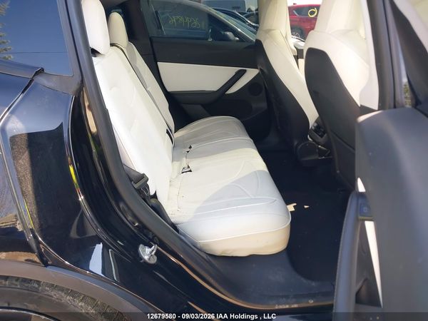 2022 TESLA MODEL Y LONG RANGE — I8
