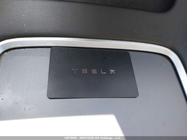 2022 TESLA MODEL Y LONG RANGE — I11