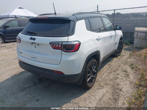2024 JEEP COMPASS LATITUDE LUX — I4