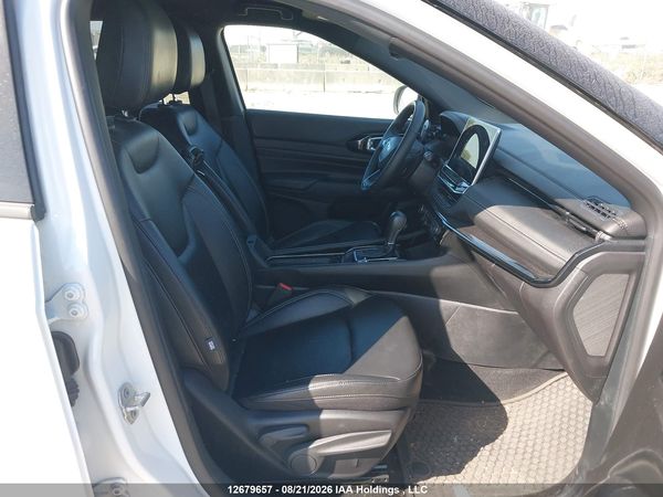 2024 JEEP COMPASS LATITUDE LUX — I5