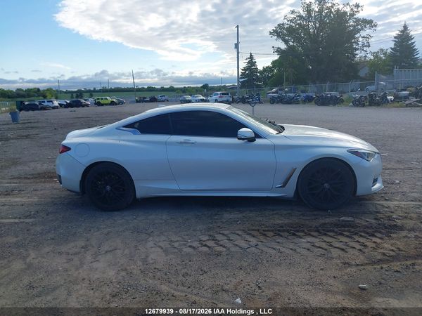 2017 INFINITI Q60
