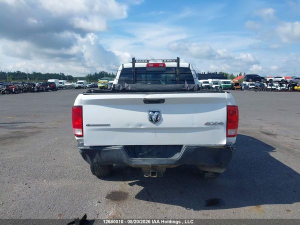 2016 RAM 1500 SLT