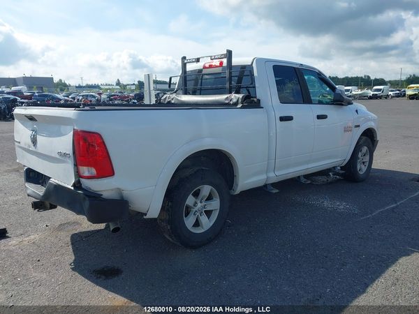 2016 RAM 1500 SLT