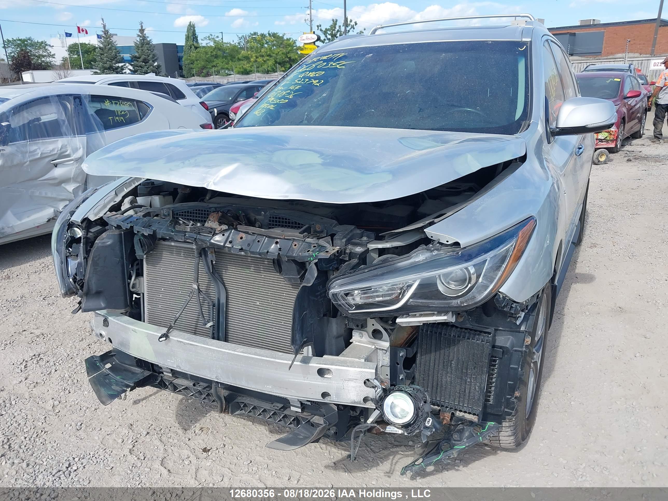 2016 INFINITI QX60 — I2