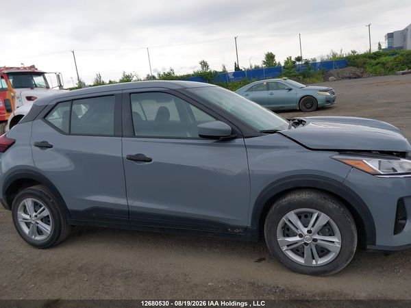 2023 NISSAN KICKS S