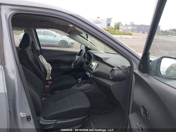 2023 NISSAN KICKS S