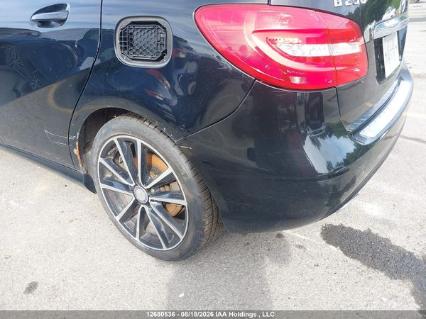 2014 MERCEDES-BENZ B-CLASS B250 — I22