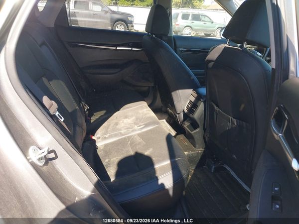 2024 KIA SELTOS EX/EX PREMIUM — I8