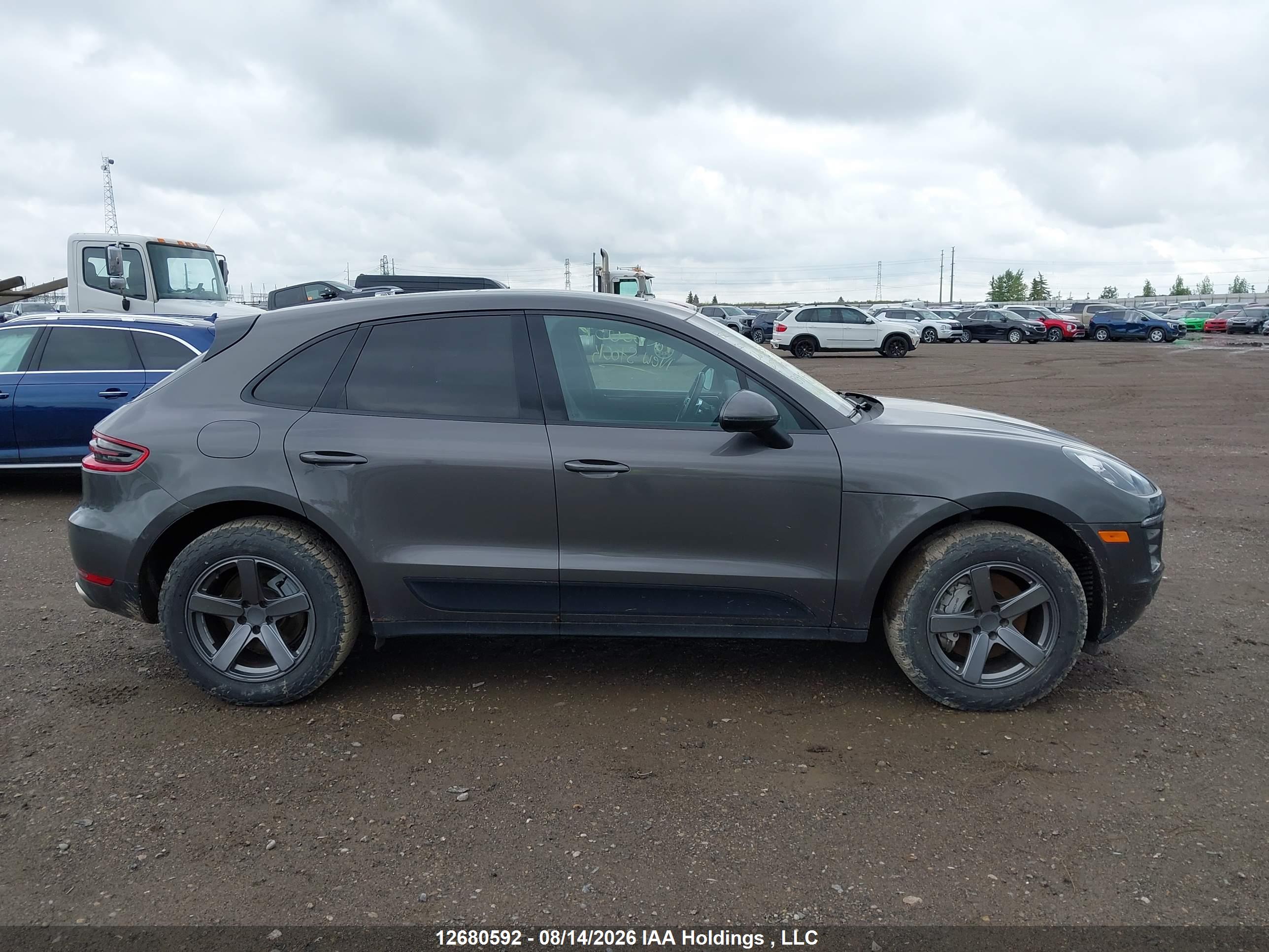 2015 PORSCHE MACAN S