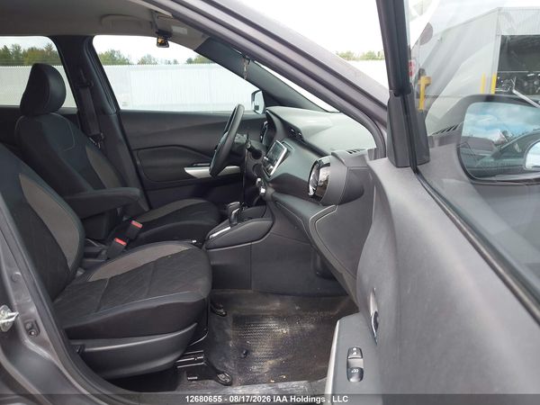 2019 NISSAN KICKS
