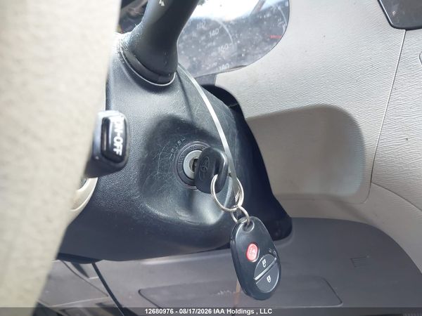 2013 TOYOTA SIENNA V6 7 PASSENGER