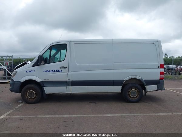 2014 MERCEDES-BENZ SPRINTER 2500 STANDARD ROOF
