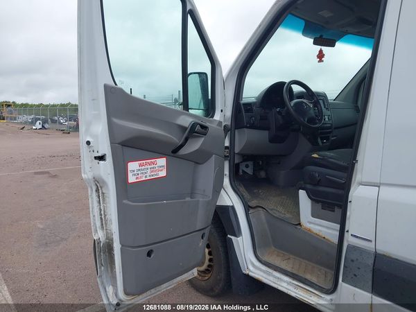 2014 MERCEDES-BENZ SPRINTER 2500 STANDARD ROOF