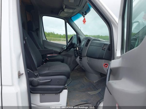 2014 MERCEDES-BENZ SPRINTER 2500 STANDARD ROOF