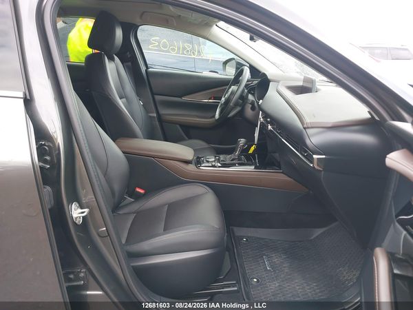 2023 MAZDA CX-30 Premium Package