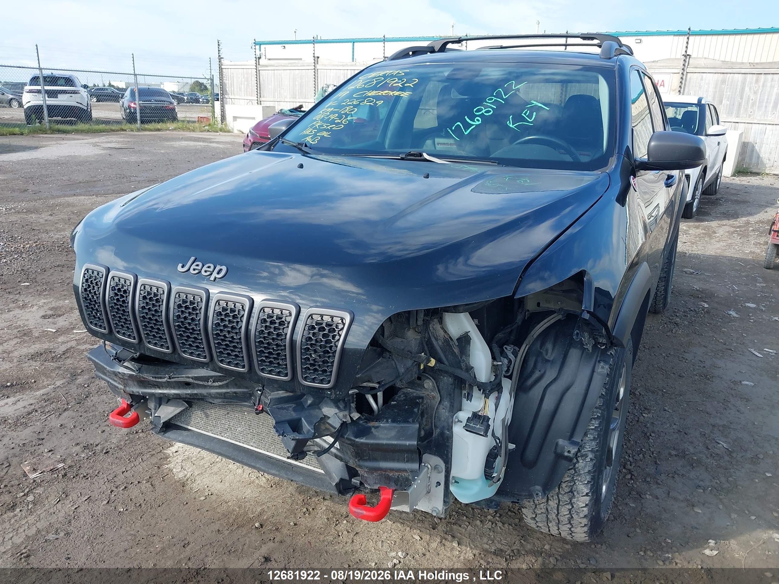 2019 JEEP CHEROKEE TRAILHAWK — I2