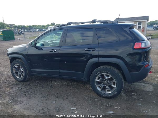 2019 JEEP CHEROKEE TRAILHAWK — I15