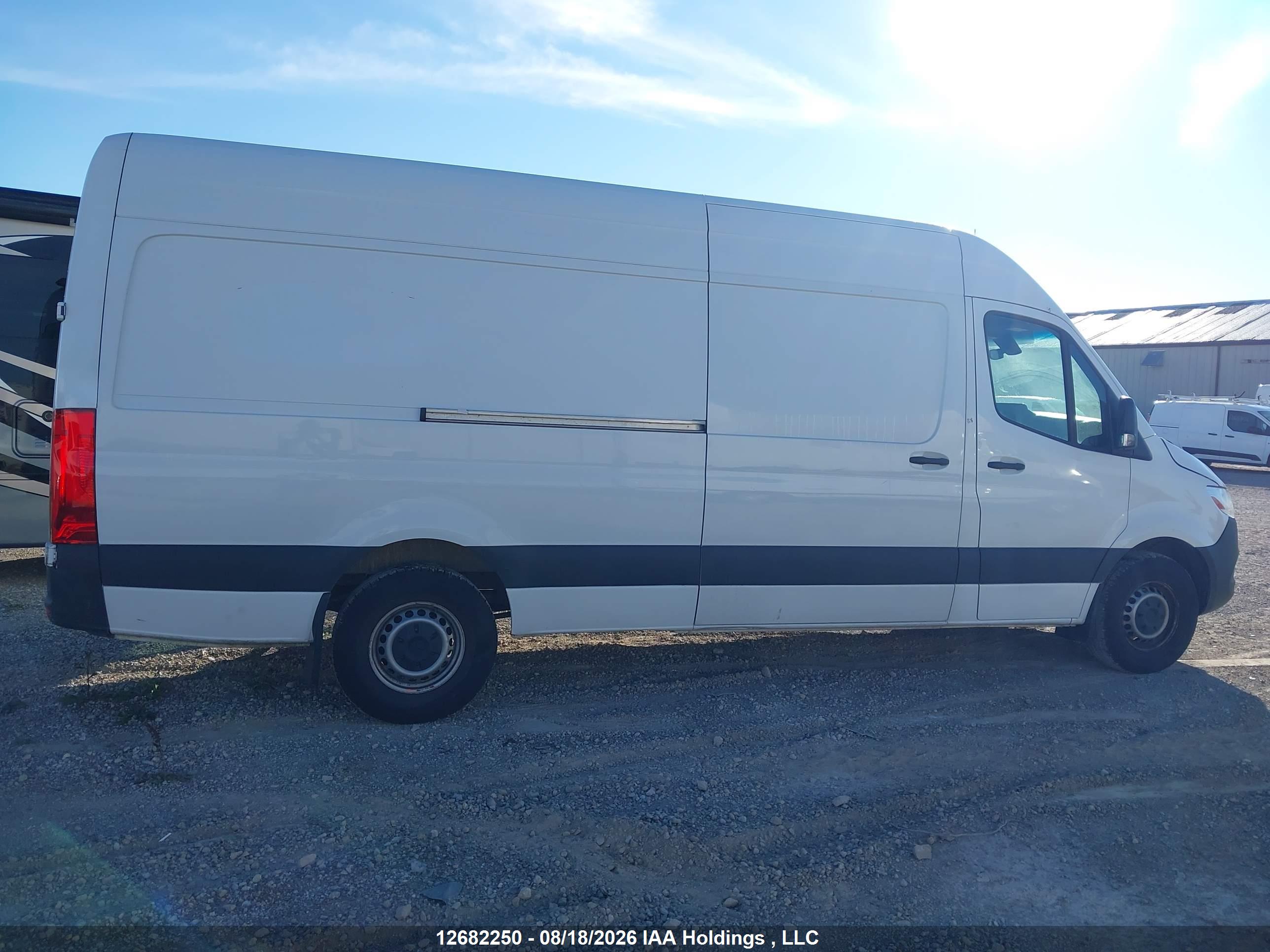 2022 MERCEDES-BENZ SPRINTER 2500 907 (VS30)