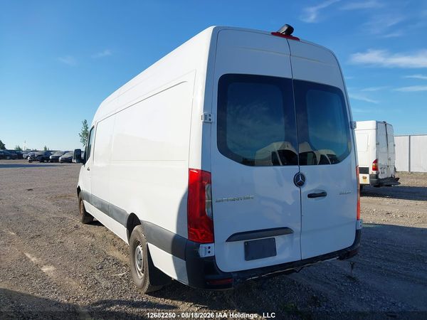 2022 MERCEDES-BENZ SPRINTER 2500 907 (VS30)