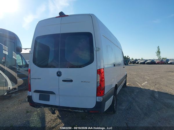 2022 MERCEDES-BENZ SPRINTER 2500 907 (VS30)