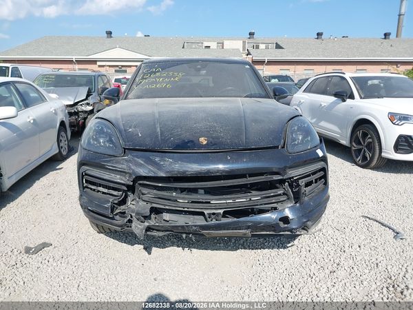 2019 PORSCHE CAYENNE