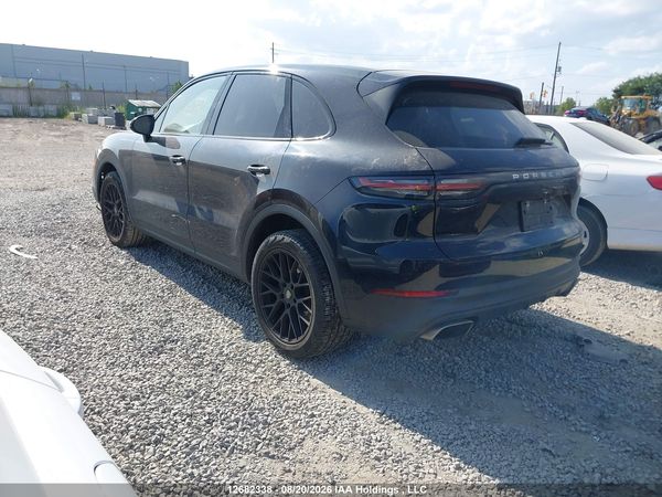2019 PORSCHE CAYENNE