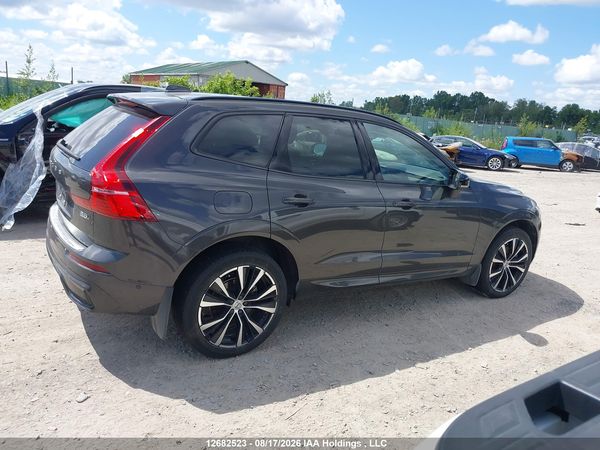 2024 VOLVO XC60 PLUS — I12