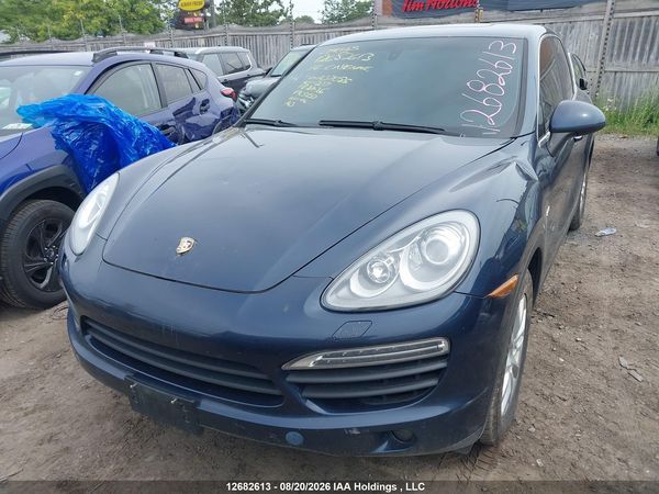 2014 PORSCHE CAYENNE — I2