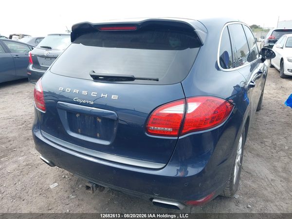 2014 PORSCHE CAYENNE — I4
