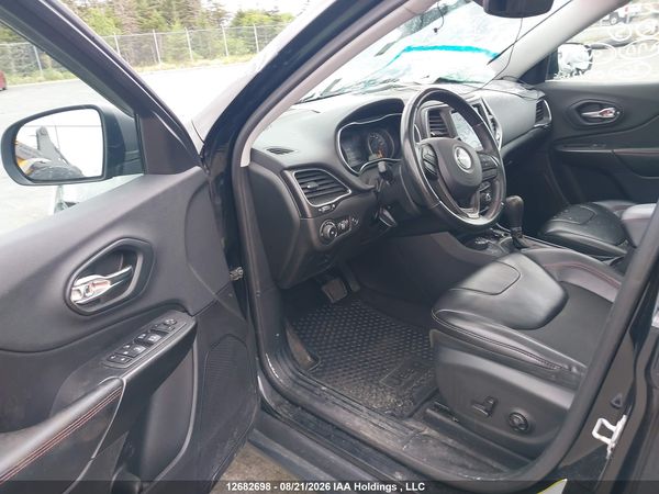 2019 JEEP CHEROKEE TRAILHAWK