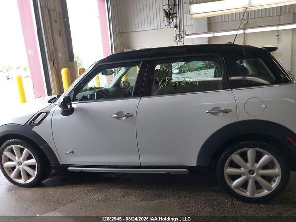 2015 MINI COUNTRY MAN