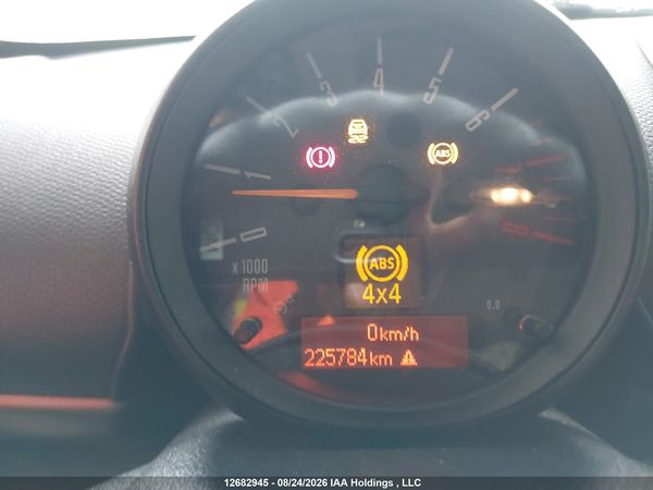 2015 MINI COUNTRY MAN