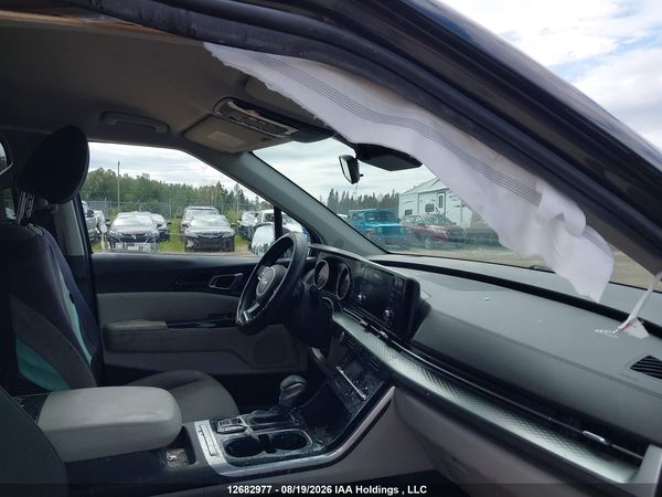 2024 KIA CARNIVAL LX/LX+