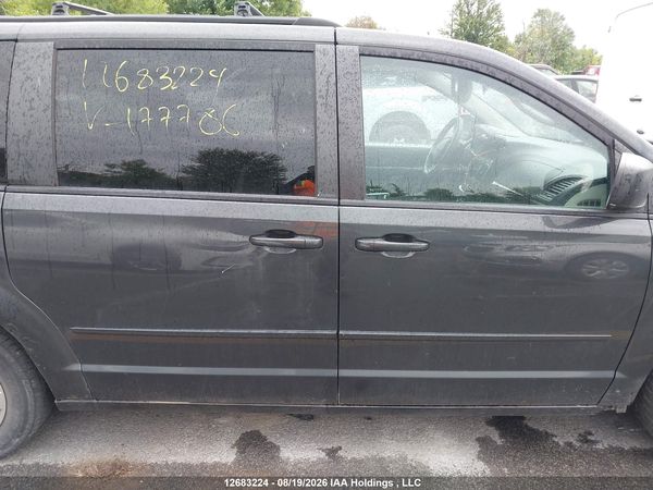 2012 DODGE GRAND CARAVAN SE