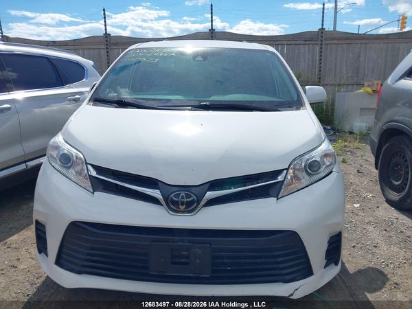 2020 TOYOTA SIENNA LE