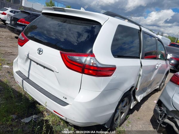 2020 TOYOTA SIENNA LE