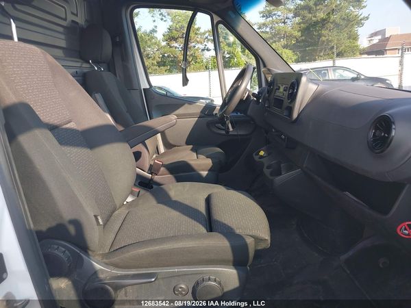 2022 MERCEDES-BENZ SPRINTER 2500 907 (VS30) — I5