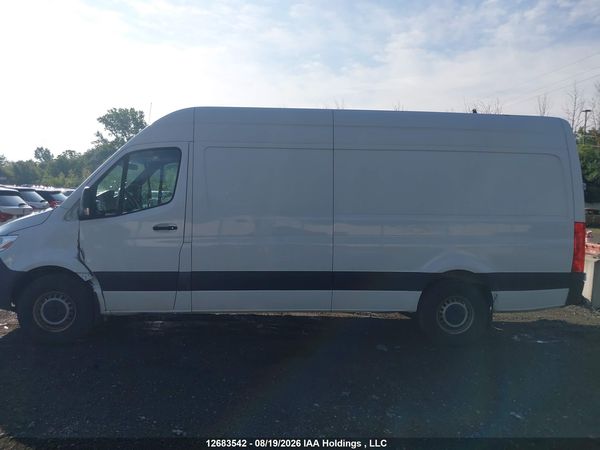 2022 MERCEDES-BENZ SPRINTER 2500 907 (VS30) — I14