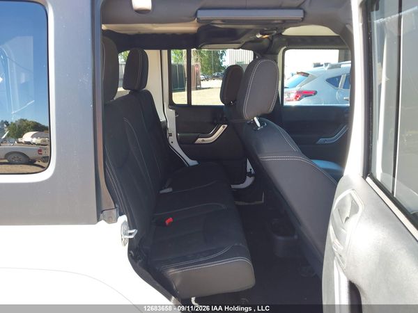 2018 JEEP WRANGLER UNLIMITED SAHARA — I8