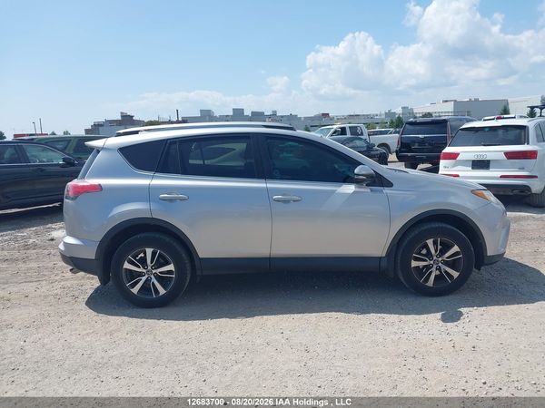 2017 TOYOTA RAV4 XLE — I13