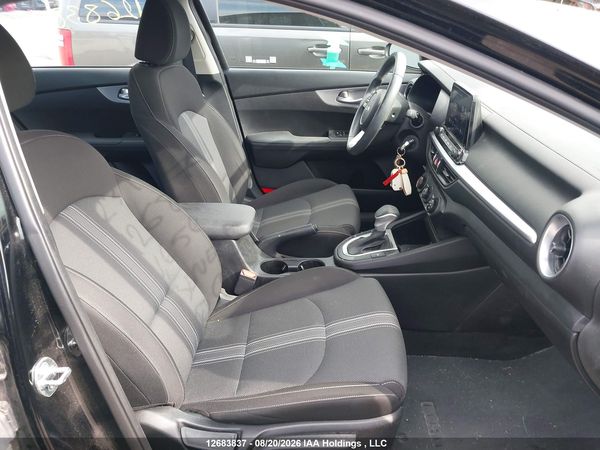 2023 KIA FORTE LX