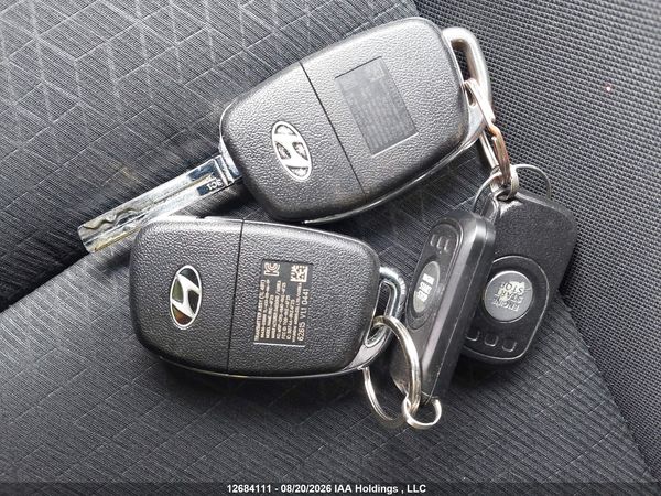 2016 HYUNDAI TUCSON LIMITED/SPORT AND ECO/SE — I11