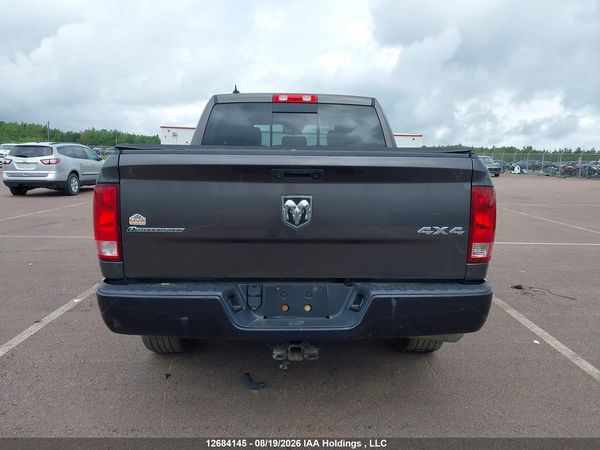 2018 RAM 1500 SLT