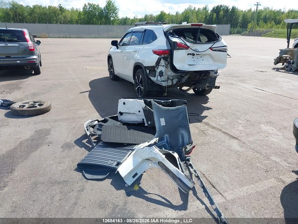 2021 TOYOTA HIGHLANDER XSE