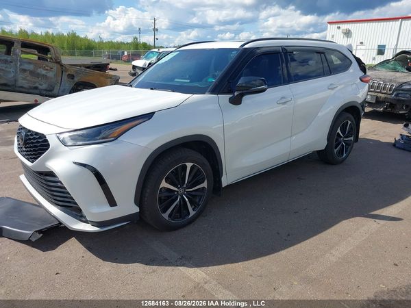 2021 TOYOTA HIGHLANDER XSE