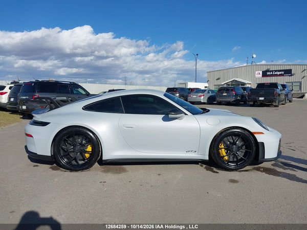 2026 PORSCHE 911 — I15