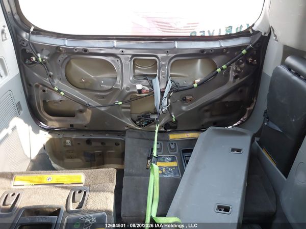 2012 TOYOTA SIENNA SE 8 PASSENGER